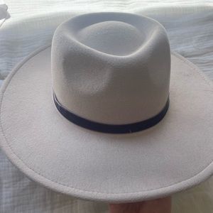 WESTERN HAT